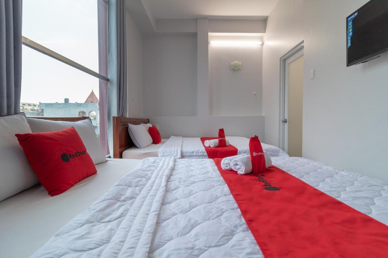Reddoorz Near Tan Huong Market Cidade de Ho Chi Minh Exterior foto
