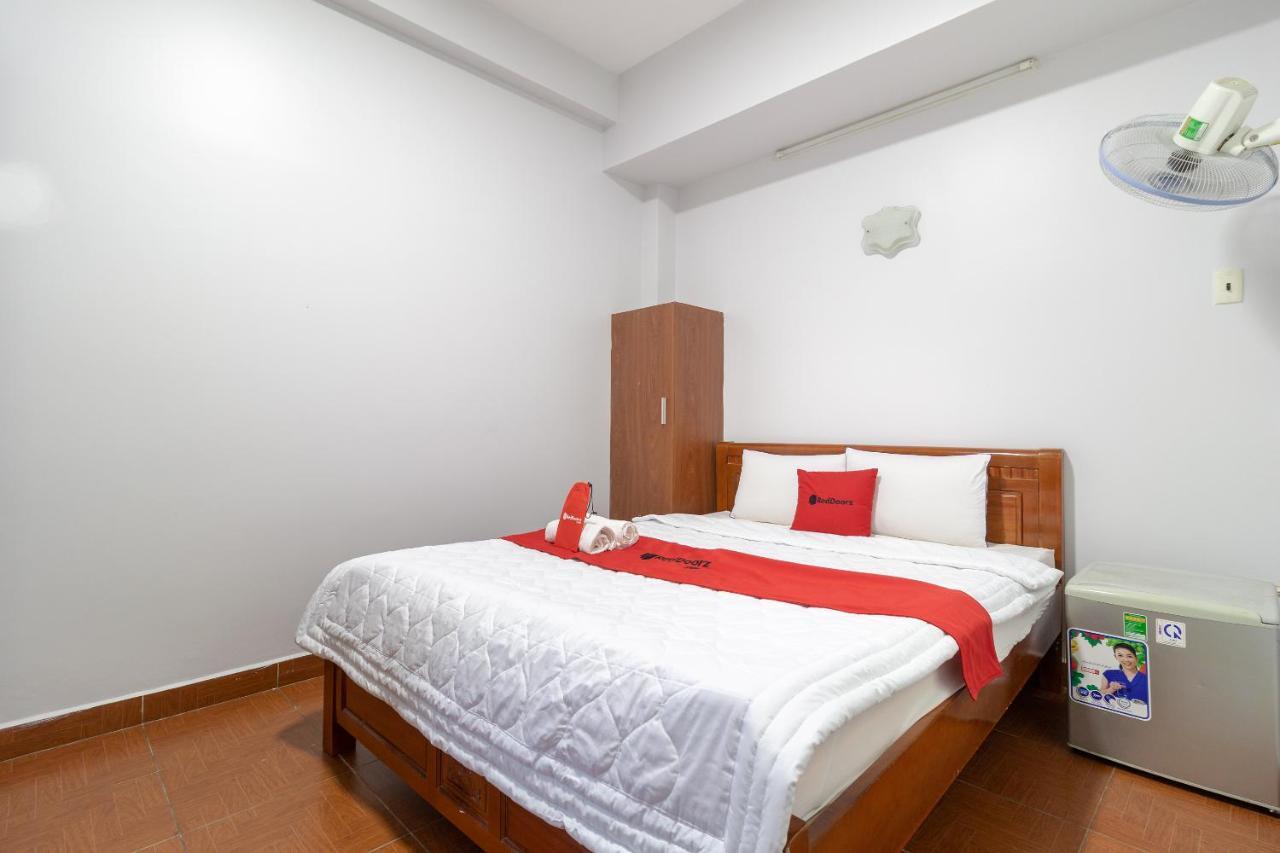 Reddoorz Near Tan Huong Market Cidade de Ho Chi Minh Exterior foto