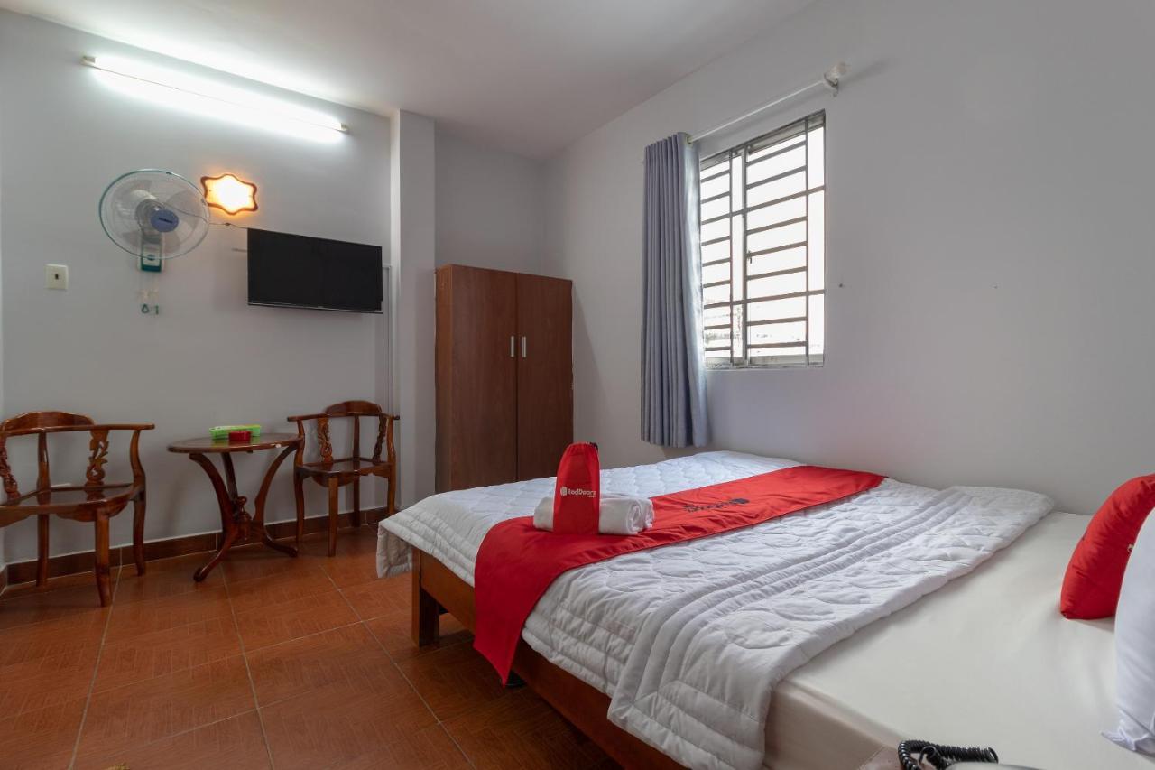 Reddoorz Near Tan Huong Market Cidade de Ho Chi Minh Exterior foto
